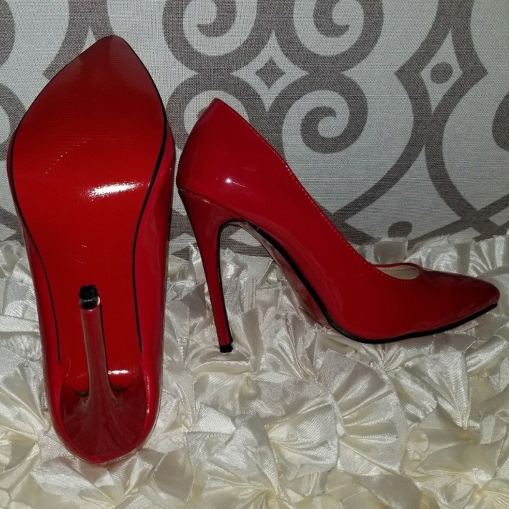 👠Sexy red bottom stilettos 👠